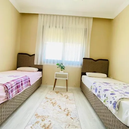 Ozel Havuzlu F Celik Villalari Villa *