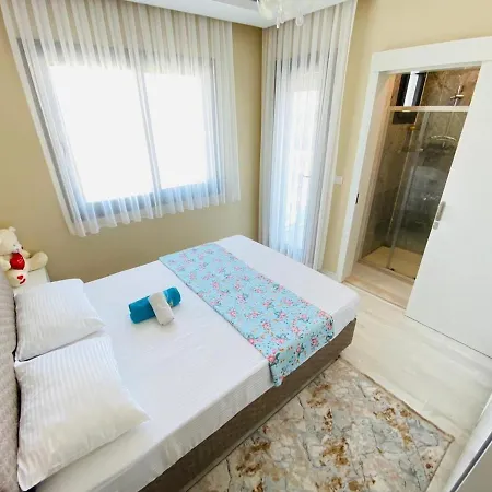 Villa Ozel Havuzlu F Celik Villalari Cesme